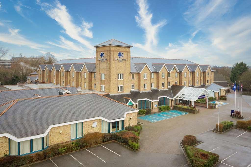 Doubletree By Hilton London Elstree Hotel Borehamwood Exterior foto