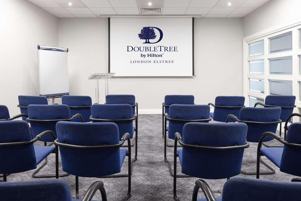 Doubletree By Hilton London Elstree Hotel Borehamwood Instalações foto